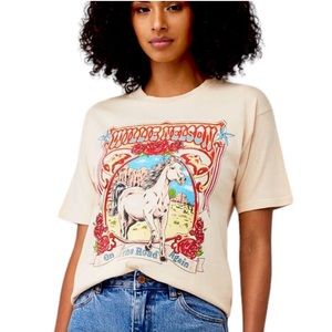 NWOT Daydreamer Willie Nelson On The Road Again Tee